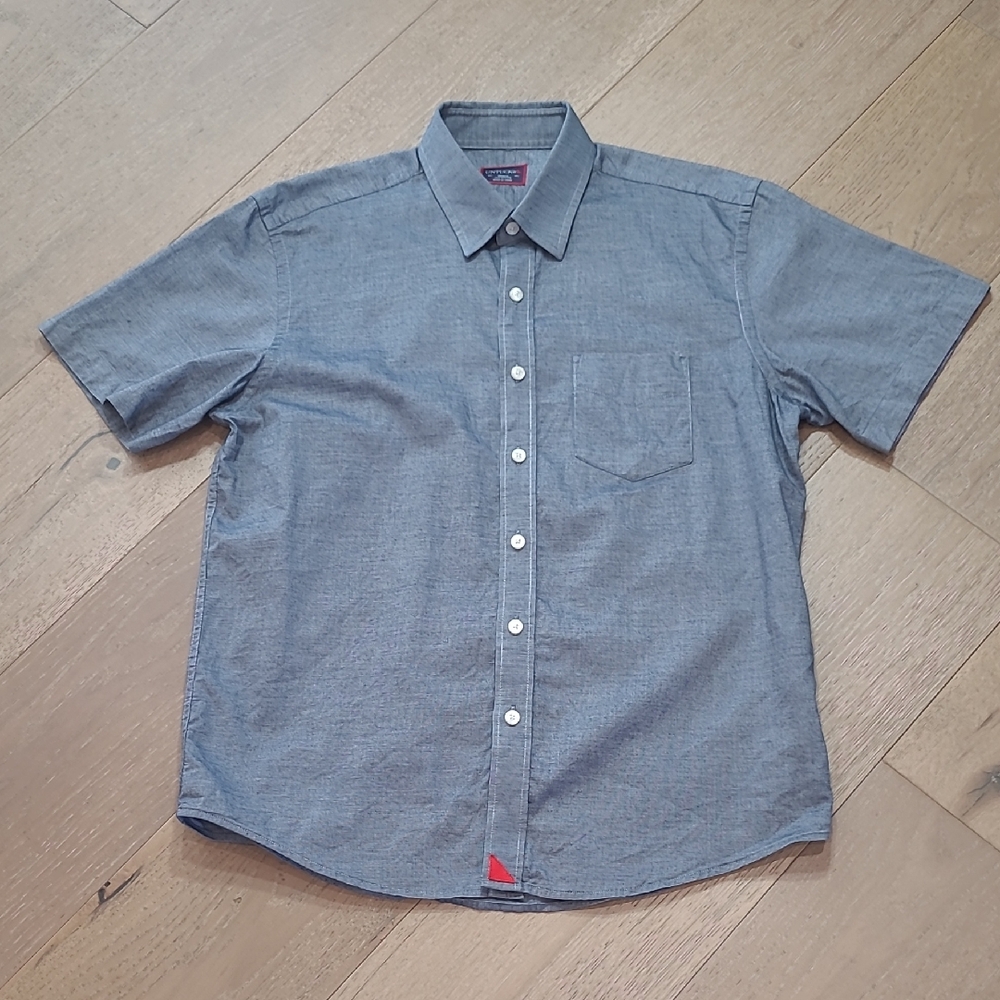 EUC UNTUCKit Shirt Men's sz S Blue Cotton Chambray Short Sleeve Button Up